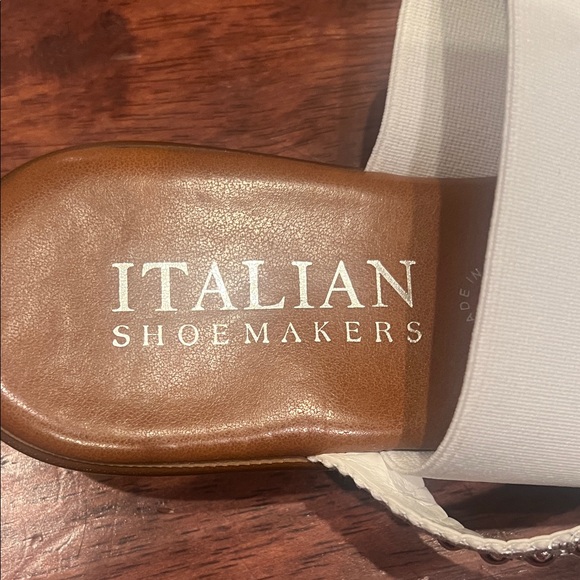 Italian Shoemakers White and Brown Sandals - Picture 3 of 8